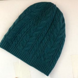 TALBOTS CABLE KNIT LAMBSWOOL BLEND BEANIE